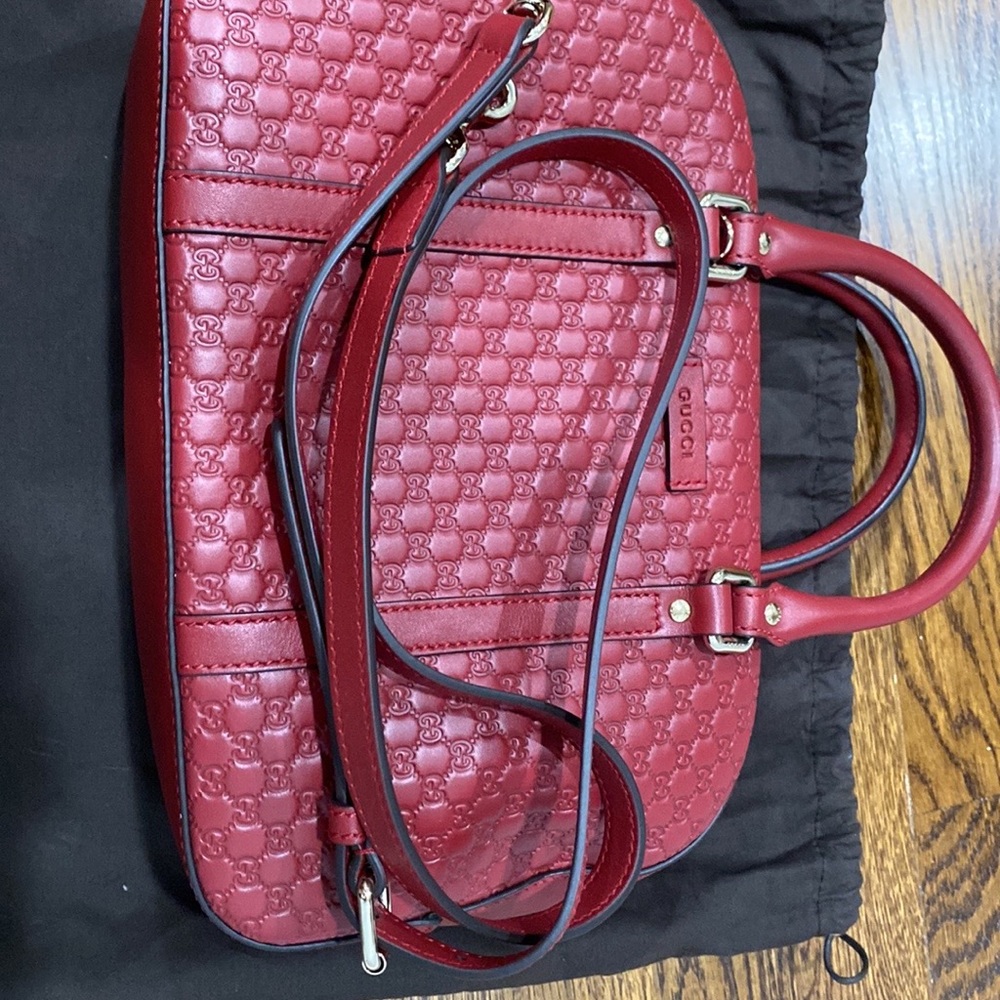 Authenticated Gucci Leather GG Satchel